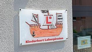 Der Markt Langquaid passt die Kindergarten-, Krippen- und Hort-Geb&uuml;hren im Zuge der BayKiBiG-Reform an. Au&szlig;erdem wurden f&uuml;r die Erweiterung des Horts zwei Auftr&auml;ge vergeben.