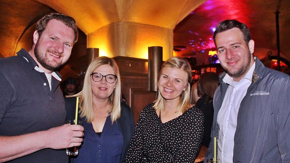 Von wegen Herbsttristesse! Im Beatschuppen in Landshut ging es am gestrigen Freitag wie gewohnt hoch her.