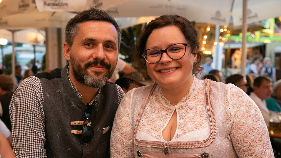 Die Partybilder vom Freitag, 15. August, aus dem Festzelt Greindl. Die Partybilder vom Freitag, 15. August, aus dem Festzelt Greindl.