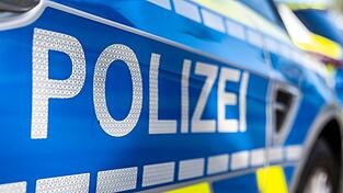Der überladene Kleintransporter fiel eine Streife auf der A9 auf. (Symbolbild) Der überladene Kleintransporter fiel eine Streife auf der A9 auf. (Symbolbild)