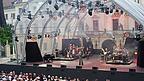 Volle Ränge im Schlosshof beim Konzert von Andrea Berg.