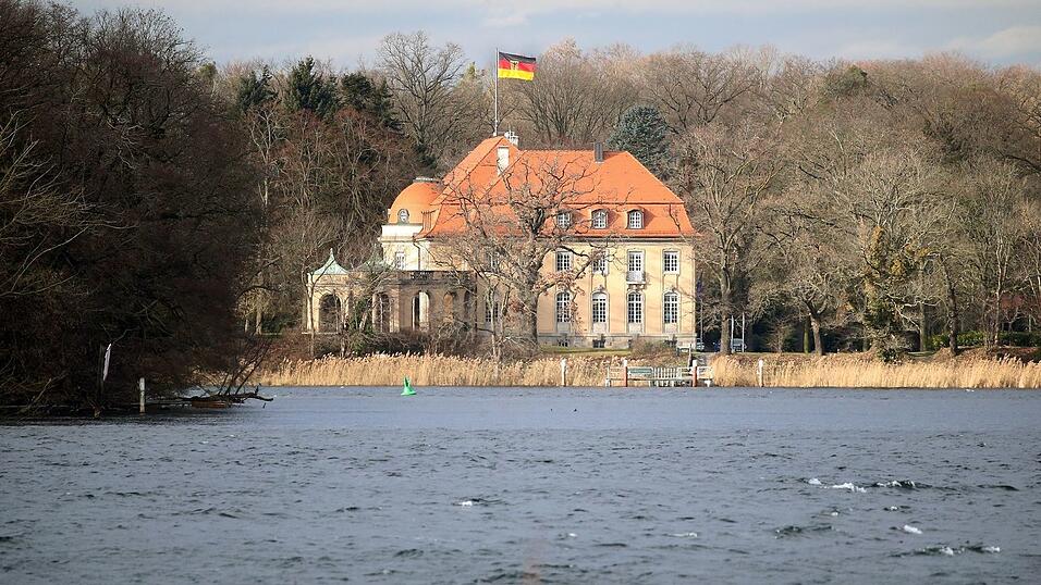 Kabinettsklausur an neuem Ort: eine Villa am See statt ein Schloss auf dem Land. (Archivbild)