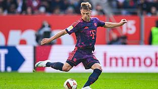 Joshua Kimmich soll nach einem privaten Schicksalsschlag in dieser Woche wieder Ball sein. (Archivbild)