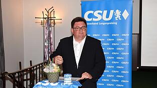 Alexander Klug wurde als Bürgermeisterkandidat der CSU Langenpreising nominiert.