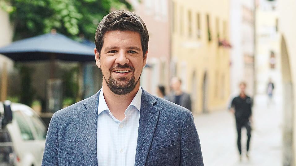 Bundestagsdirektkandidat Rainer-Michael Rößler betont, dass die Freien Wähler 'unabhängig von Großspendern und Lobbyisten' seien. Bundestagsdirektkandidat Rainer-Michael Rößler betont, dass die Freien Wähler 'unabhängig von Großspendern und Lobbyisten' seien.