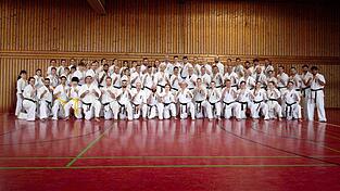 80 Teilnehmer bis aus Georgien folgten der Einladung von Kyokushin Karate Arrach und den Partnern vom Kyokushin Kaikan Ingolstadt zum Wintercamp in den Bayerischen Wald.