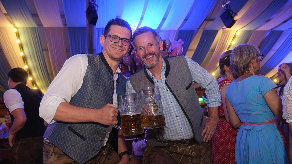 Die Partybilder vom Mittwoch, 16. August 2023, aus dem Festzelt Wenisch. Die Partybilder vom Mittwoch, 16. August 2023, aus dem Festzelt Wenisch.