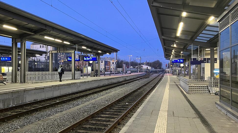 Nur mit Umsteigen nach Landshut oder M&uuml;nchen: Straubings Zugverbindungen sind ausbauf&auml;hig.