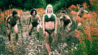 Von links: Johannes Müller, Fabian Böhm, Simone Terbrach, Mario Lanzinger und Jakob Peintner sind ',Smart Riot'. Von links: Johannes Müller, Fabian Böhm, Simone Terbrach, Mario Lanzinger und Jakob Peintner sind ',Smart Riot'.