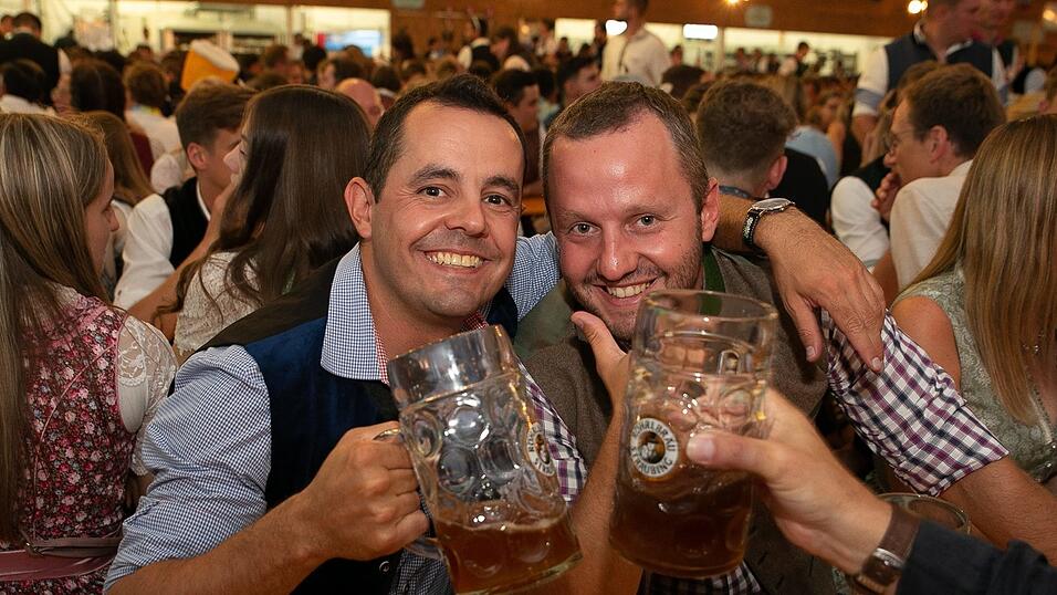 Die Partybilder vom Sonntag, 14. August 2022, aus dem Festzelt Weckmann.