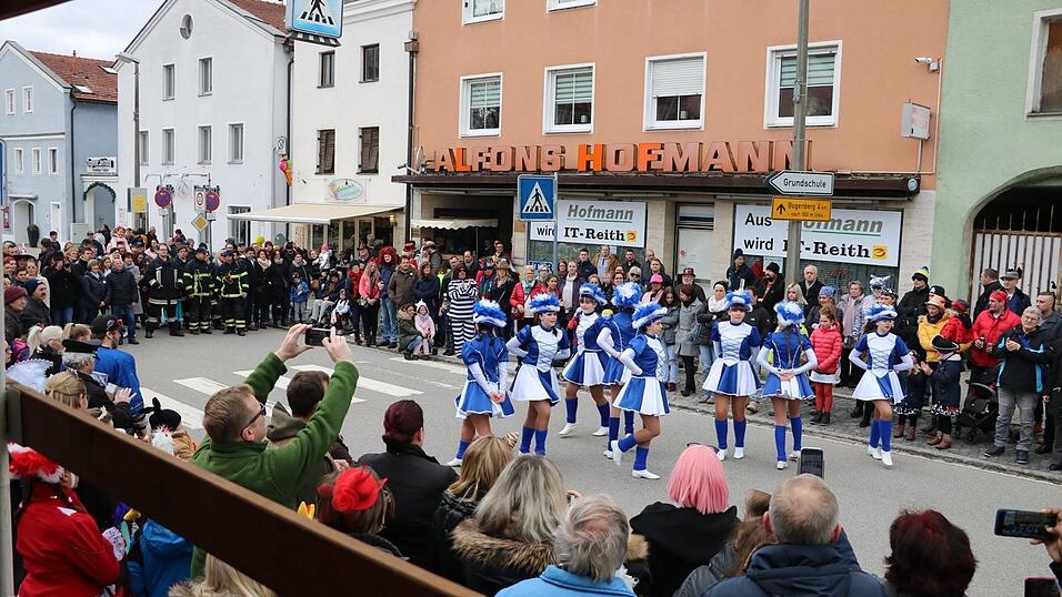 Die schönsten Bilder von den Faschingsumzügen in Bogen aus den vergangenen Jahren Die schönsten Bilder von den Faschingsumzügen in Bogen aus den vergangenen Jahren