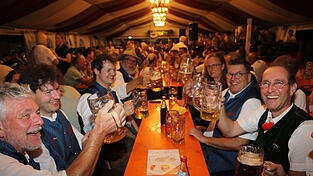 Beste Stimmung herrschte im Festzelt Beste Stimmung herrschte im Festzelt