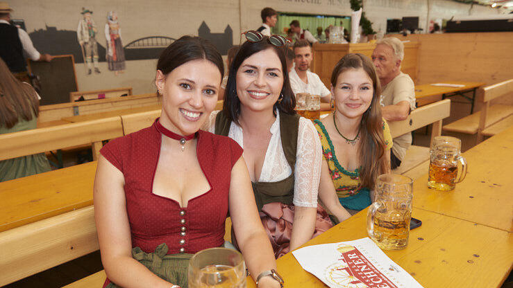 Die Partybilder vom Freitag, 18. August 2023, aus dem Festzelt Lechner.