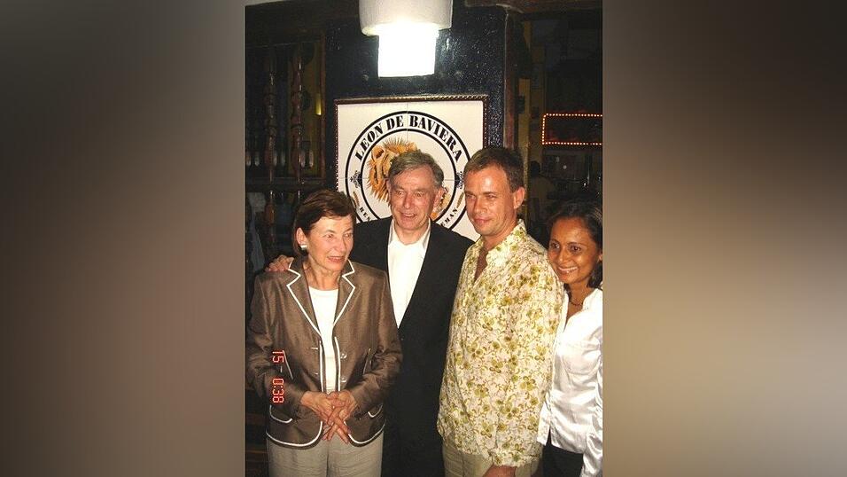 2007 reiste der damalige Bundespr&auml;sident Horst K&ouml;hler mit seiner Ehefrau durch Kolumbien und trank in Stefan Pellkofers 'Le&oacute;n de Baviera' ein Wei&szlig;bier.