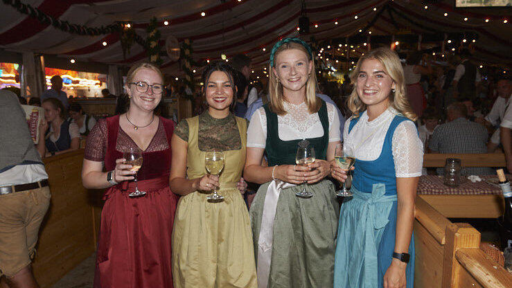 Die Partybilder vom Samstag, 10. August 2024, aus dem Festzelt Lechner. Die Partybilder vom Samstag, 10. August 2024, aus dem Festzelt Lechner.