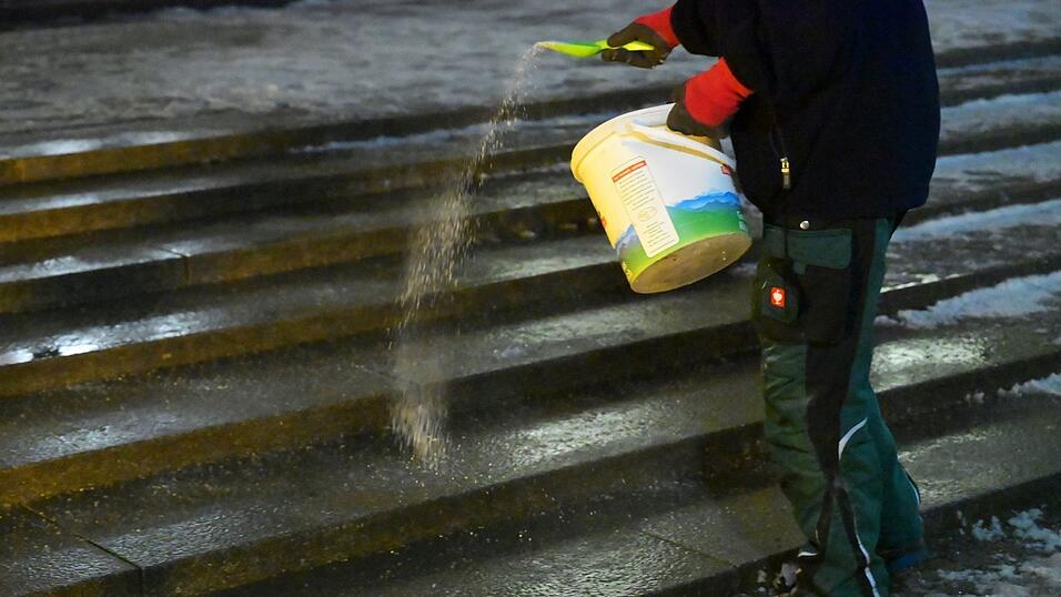 In mehreren Landkreisen f&auml;llt erneut der Pr&auml;senzunterricht aus. (Symbolbild)