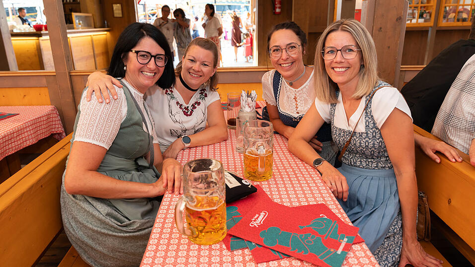 Die Partybilder vom Montag, 12. August 2024, aus dem Festzelt Kr&ouml;nner.