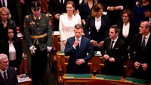 Ungarns Parlament hat den b&uuml;rgerlichen Politiker Peter Magyar zum neuen Ministerpr&auml;sidenten gew&auml;hlt.