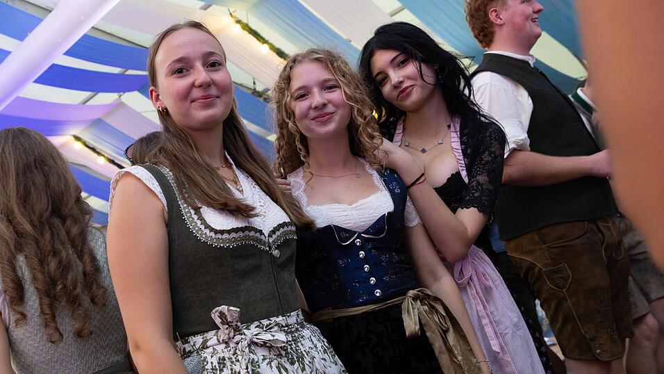 Die Partybilder vom Dienstag, 11. August, aus dem Festzelt Wenisch. Die Partybilder vom Dienstag, 11. August, aus dem Festzelt Wenisch.