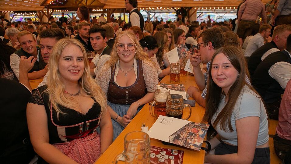 Die Partybilder von Donnerstag, 18. August 2022, aus dem Festzelt Nothaft.