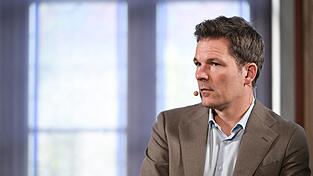 Gegen ihn wird ermittelt: SPD-Spitzenkandidat Steffen Krach. (Archivbild) Gegen ihn wird ermittelt: SPD-Spitzenkandidat Steffen Krach. (Archivbild)