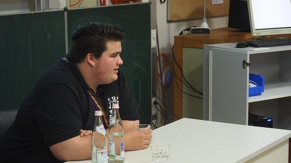 Durch das 'Speed-Dating-System' hatten die Schüler an dem Abend die Chance, drei verschiedene Vorträge zu hören.