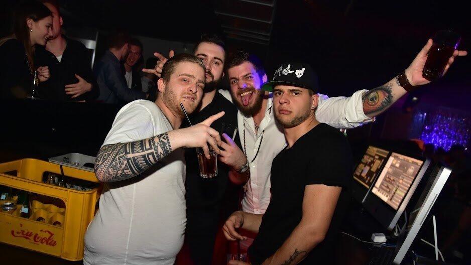 Partyfeeling pur auch am Freitag im Stars Landshut. Die DJs gaben Vollgas, auf der Tanzfl&auml;che und am Tresen herrschte Hochkonjunktur.