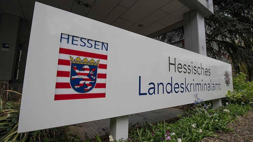 Die weiteren Ermittlungen in dem Fall werden durch das Hessische Landeskriminalamt, die Staatsanwaltschaft Wiesbaden und das Zollfahndungsamt Frankfurt geführt. (Symbolbild) Die weiteren Ermittlungen in dem Fall werden durch das Hessische Landeskriminalamt, die Staatsanwaltschaft Wiesbaden und das Zollfahndungsamt Frankfurt geführt. (Symbolbild)
