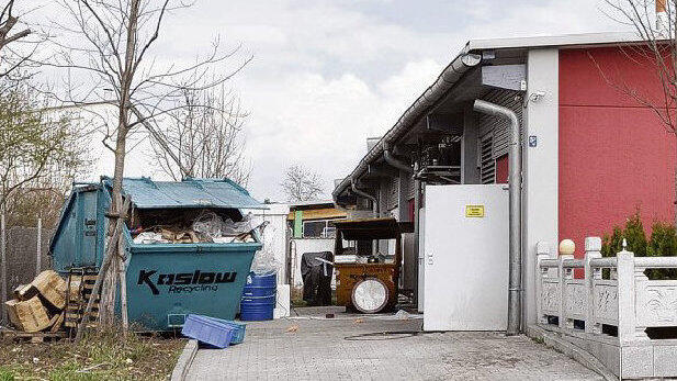 Die Aufräumarbeiten im Lokal sind augenscheinlich noch nicht abgeschlossen. (Foto: Sobolewski) Die Aufräumarbeiten im Lokal sind augenscheinlich noch nicht abgeschlossen. (Foto: Sobolewski)