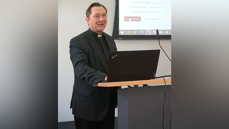 Roland Batz vollzog symbolisch die Freischaltung.