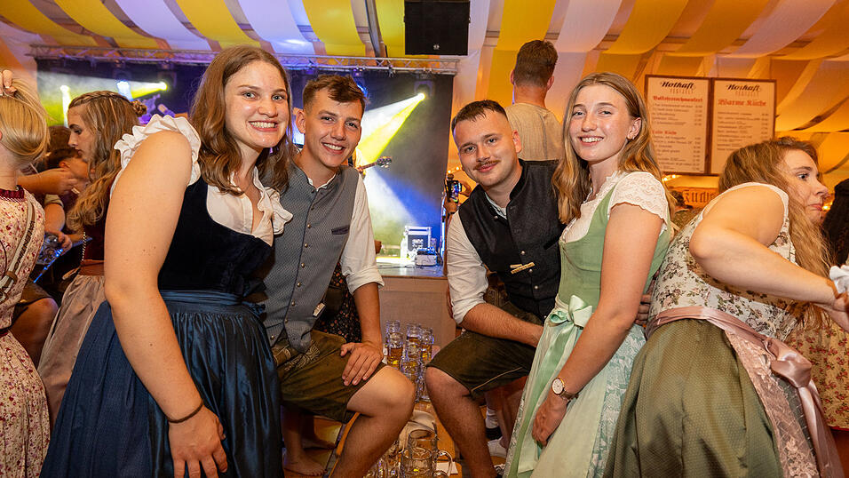 Die Partybilder vom Freitag, 9. August 2024, aus dem Festzelt Nothaft. Die Partybilder vom Freitag, 9. August 2024, aus dem Festzelt Nothaft.
