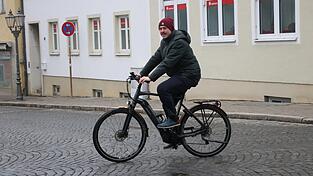 Ludwig Kerscher ist gern ist mit dem E-Bike unterwegs. Ludwig Kerscher ist gern ist mit dem E-Bike unterwegs.