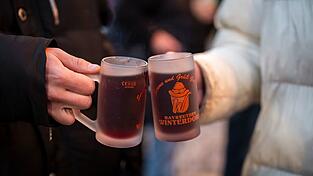 Beste Bedingungen für Glühwein sind laut Veranstalter 7 Grad und trockenes Wetter. (Archivbild) Beste Bedingungen für Glühwein sind laut Veranstalter 7 Grad und trockenes Wetter. (Archivbild)