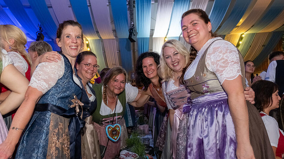 Die Partybilder vom Sonntag, 13. August 2023, aus dem Festzelt Wenisch. Die Partybilder vom Sonntag, 13. August 2023, aus dem Festzelt Wenisch.