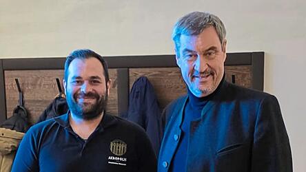 Dimitrios Dikos mit Ministerpr&auml;sident Markus S&ouml;der