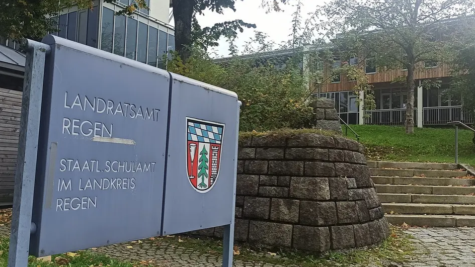 Wie das Landratsamt Regen mitteilt, ist eine 79-j&auml;hrige Person am Bornavirus erkrankt. (Symbolfoto)