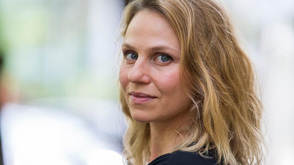 Schauspielerin Teresa Rizos wurde ebenfalls schon Opfer eines sexualisierten Deepfakes. Schauspielerin Teresa Rizos wurde ebenfalls schon Opfer eines sexualisierten Deepfakes.