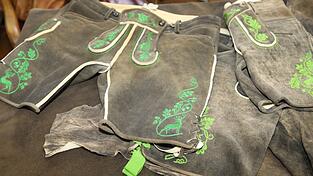 Trachtenmarkt in Taufkirchen.