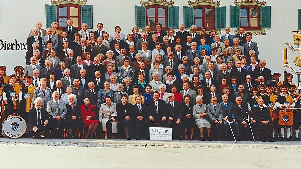 Gruppenbild des Vereins zum 20-jährigen Bestehen 1991 Gruppenbild des Vereins zum 20-jährigen Bestehen 1991