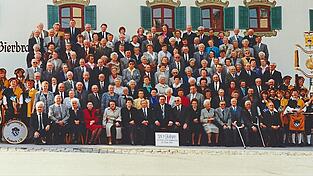 Gruppenbild des Vereins zum 20-jährigen Bestehen 1991 Gruppenbild des Vereins zum 20-jährigen Bestehen 1991