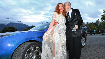 Musikproduzent Ralph Siegel mit seiner Frau Laura. Musikproduzent Ralph Siegel mit seiner Frau Laura.