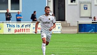Vilzing-Kapitän Felix Weber hat nach seiner Knieblessur diese Woche dosiert trainiert, ist aber in Burghausen Kandidat für die Startelf.
