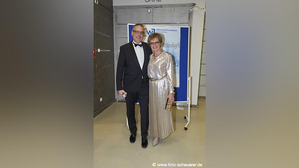 Feiern k&ouml;nnen sie, die Wirtschaftsjunioren - hier ist der Beweis!