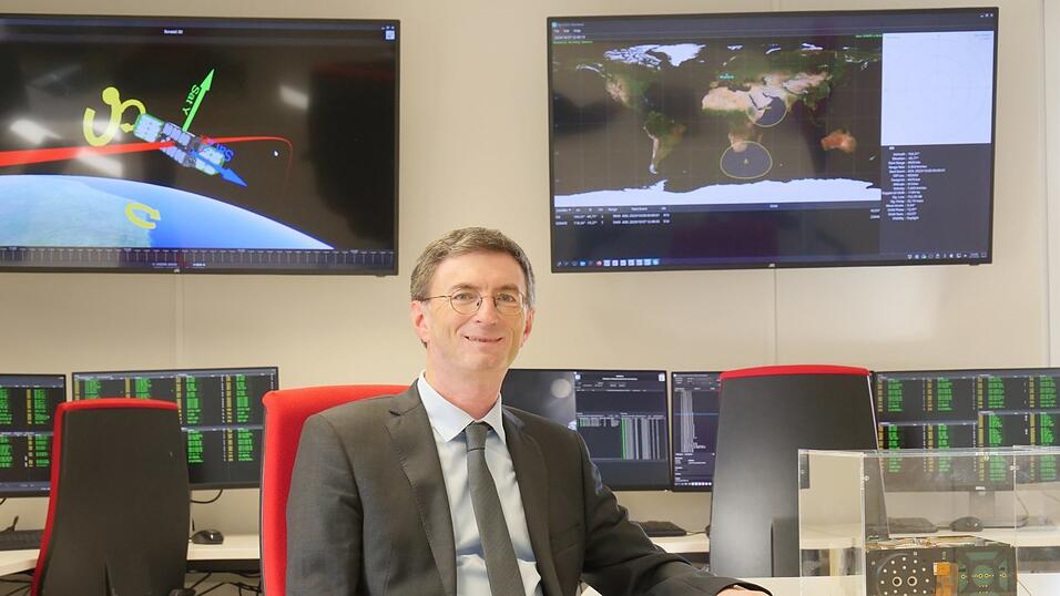 Hakan Kayal ist Professor für Raumfahrttechnik an der Universität Würzburg und Vorsitzender des Interdisziplinären Forschungszentrums für Extraterrestrik (IFEX).
