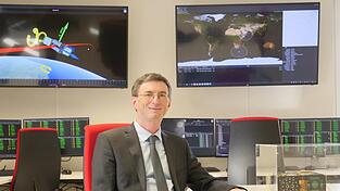 Hakan Kayal ist Professor für Raumfahrttechnik an der Universität Würzburg und Vorsitzender des Interdisziplinären Forschungszentrums für Extraterrestrik (IFEX).