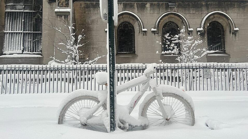 In der gr&ouml;&szlig;ten Stadt des Landes fielen teils 50 Zentimeter Neuschnee.