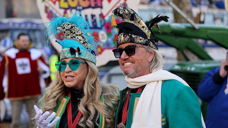 Die «Geissens» fahren erstmals im Kölner Rosenmontagszug mit.