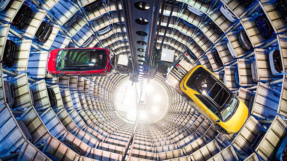 Der operative Gewinn der deutschen Autobauer sackte im dritten Quartal weiter ab. (Symbolfoto) Der operative Gewinn der deutschen Autobauer sackte im dritten Quartal weiter ab. (Symbolfoto)