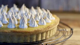Das besondere Highlight dieses Rezeptes sind die Baiserhäubchen.