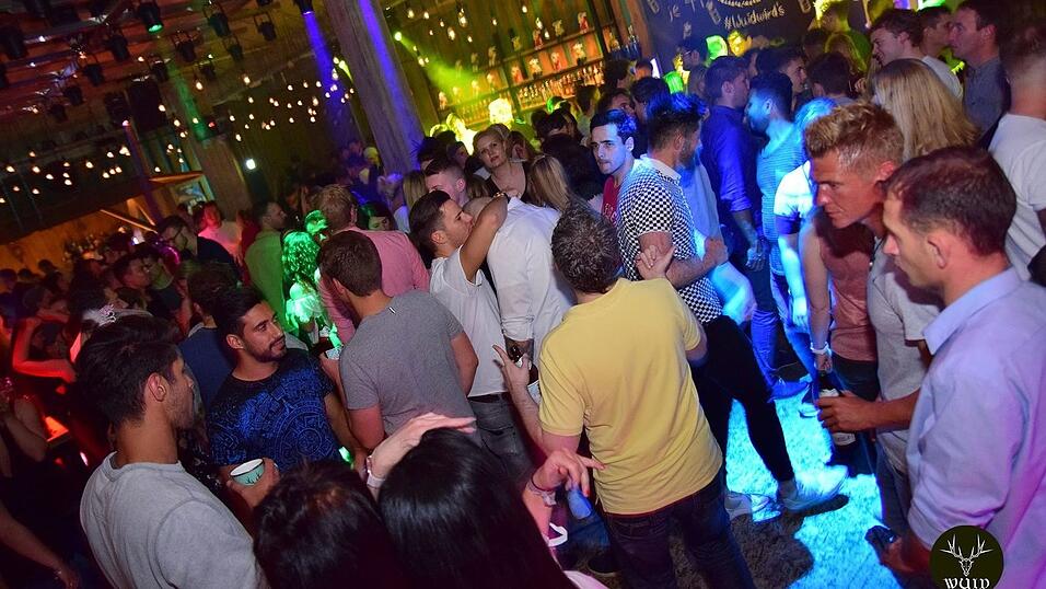 'Hoch die Hände, Wochenende' - so 'Wuid' wurde gefeiert in Straubing. 'Hoch die Hände, Wochenende' - so 'Wuid' wurde gefeiert in Straubing.